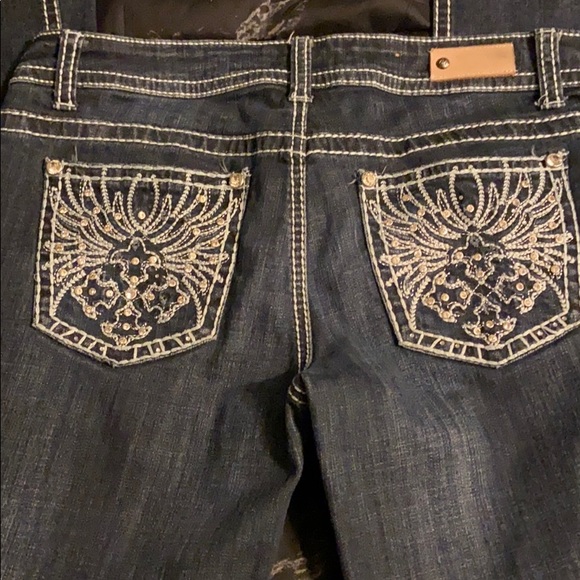 Antique River Jeans - Picture 4 of 7